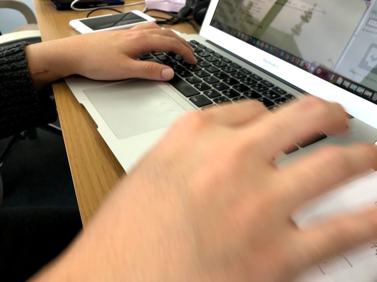 Web調査レポート